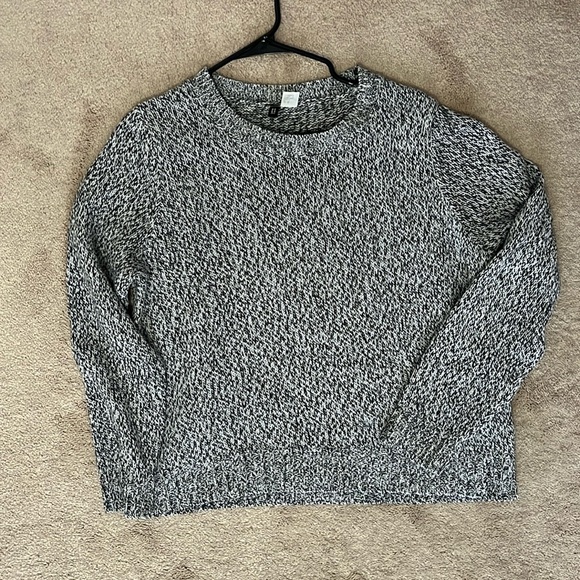 H&M DIVIDED WOMEN’S BLACK WHITE GRAY KNIT SWEATER SIZE MEDIUM - Picture 6 of 6